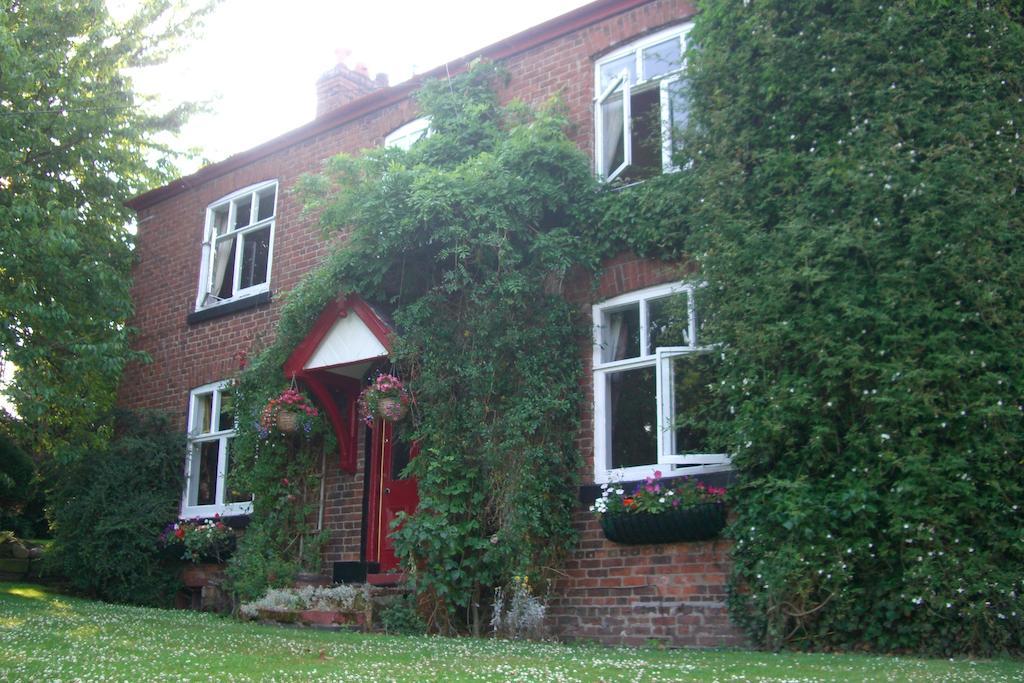 Guest house Ash Farm Little Bollington